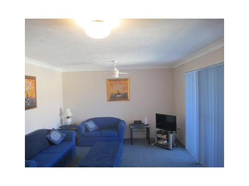 103-105 Frank Street, Labrador QLD 4215