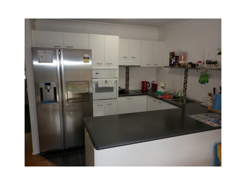 20 Huth Street, Labrador QLD 4215