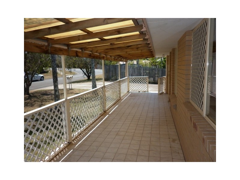 4 Orkney Place, Labrador QLD 4215