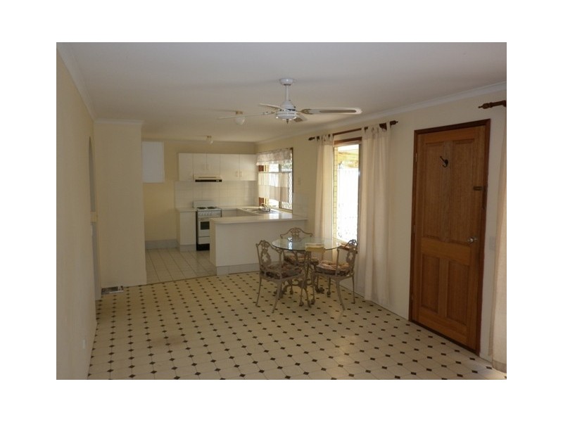 4 Orkney Place, Labrador QLD 4215