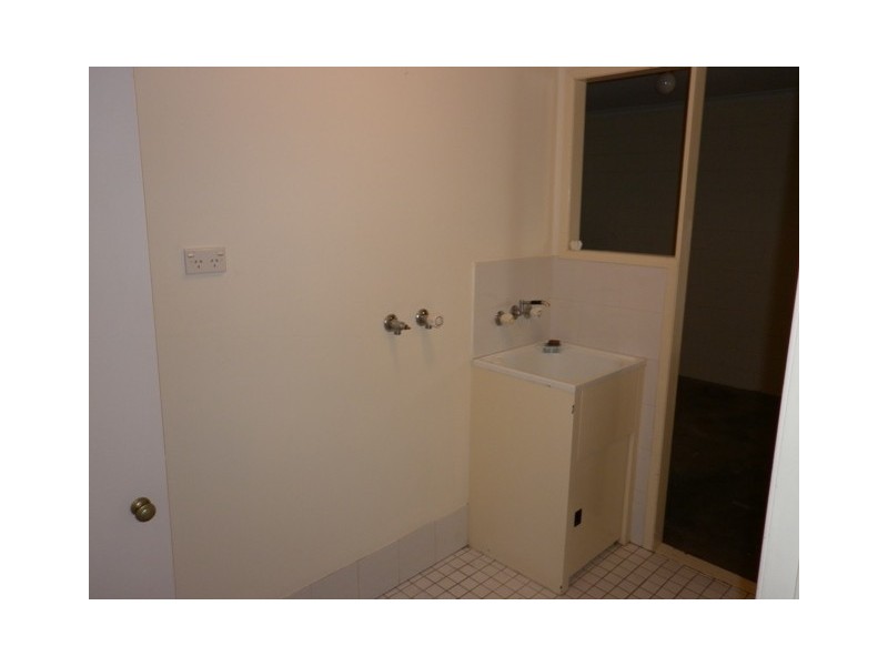 4 Orkney Place, Labrador QLD 4215