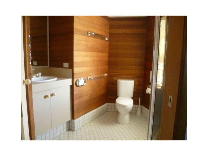 Labrador QLD 4215