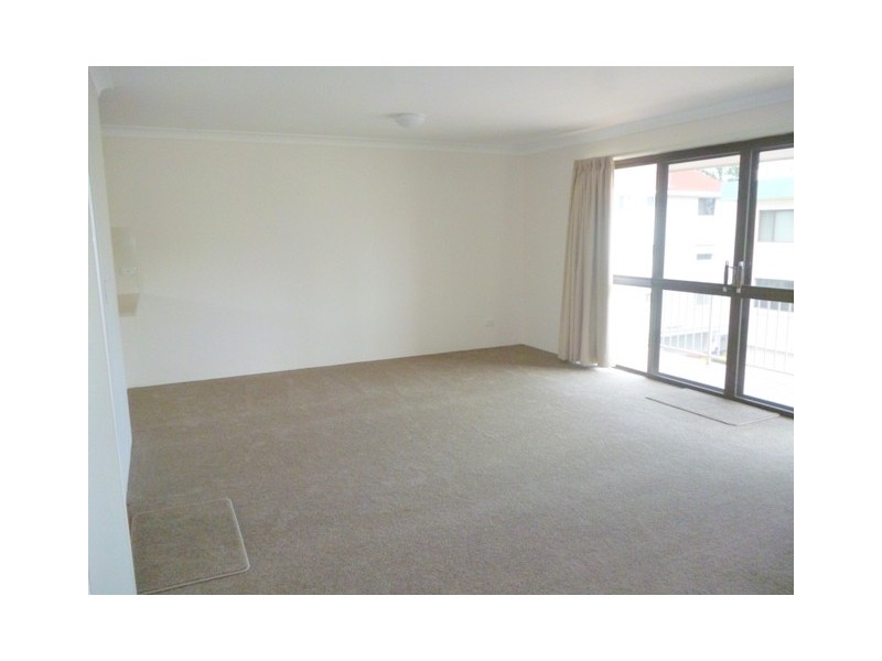 5/3 Robert Street, Labrador QLD 4215