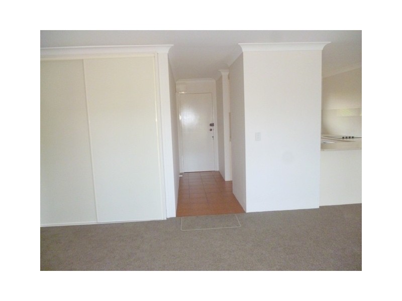 5/3 Robert Street, Labrador QLD 4215