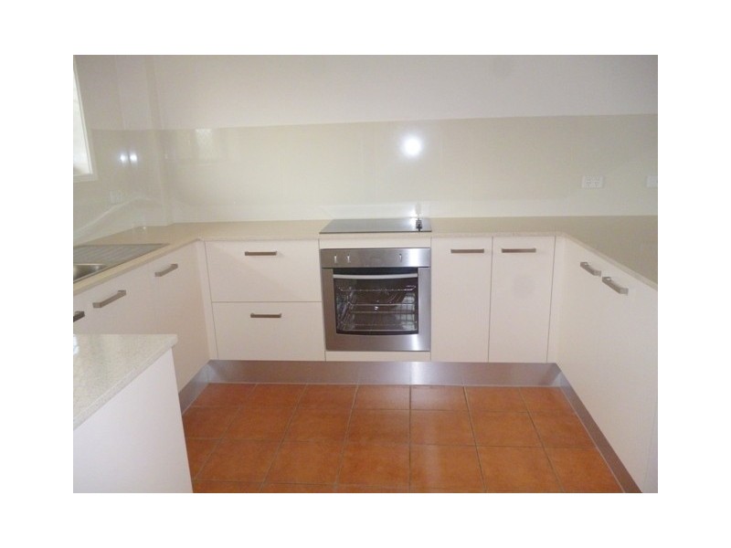 5/3 Robert Street, Labrador QLD 4215