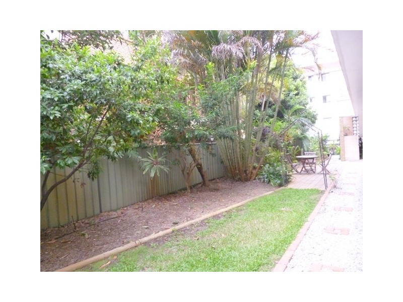 5/3 Robert Street, Labrador QLD 4215