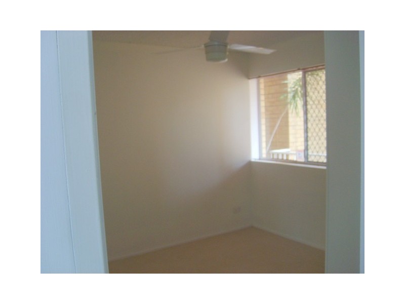 19/224 Marine Parade, Labrador QLD 4215