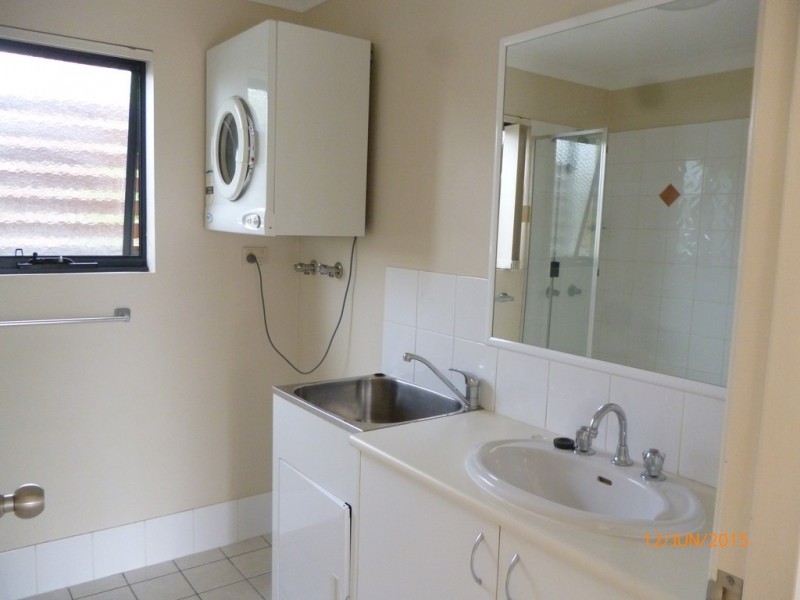 8/31 Middle Street, Labrador QLD 4215