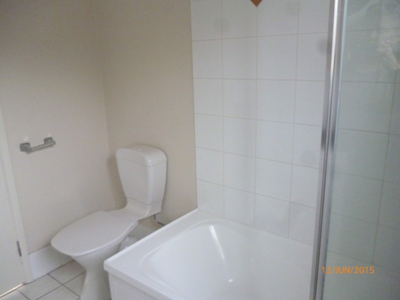 8/31 Middle Street, Labrador QLD 4215