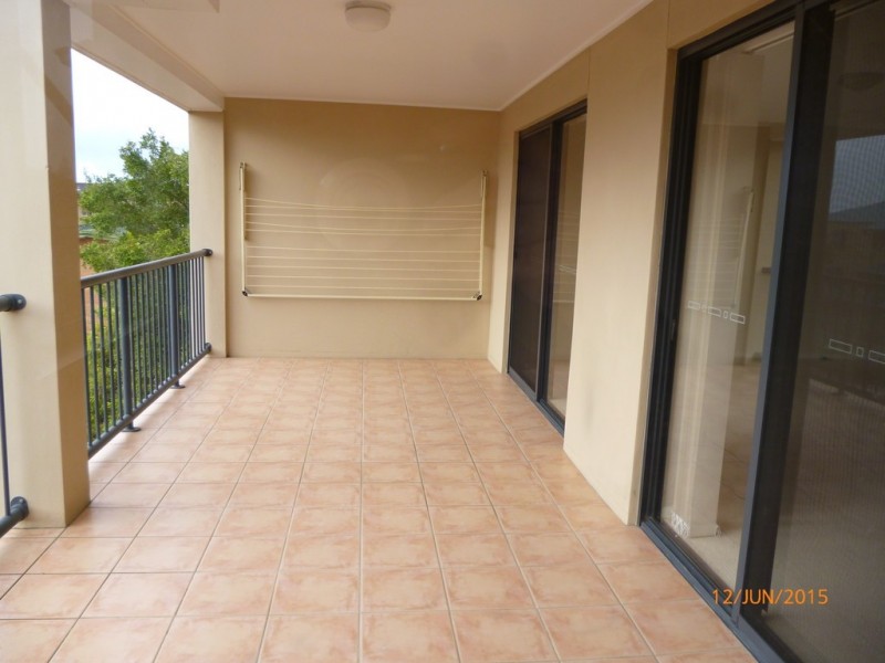 8/31 Middle Street, Labrador QLD 4215
