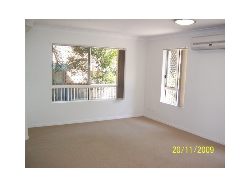 131 Muir Street, Labrador QLD 4215