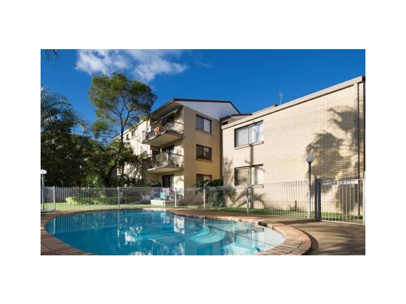 12/25 Ahern Street, Labrador QLD 4215