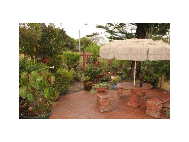 86 Central Street, Labrador QLD 4215