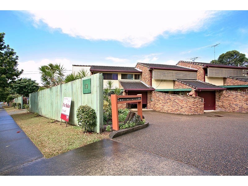 2/19 Chatswood Road, Daisy Hill QLD 4127