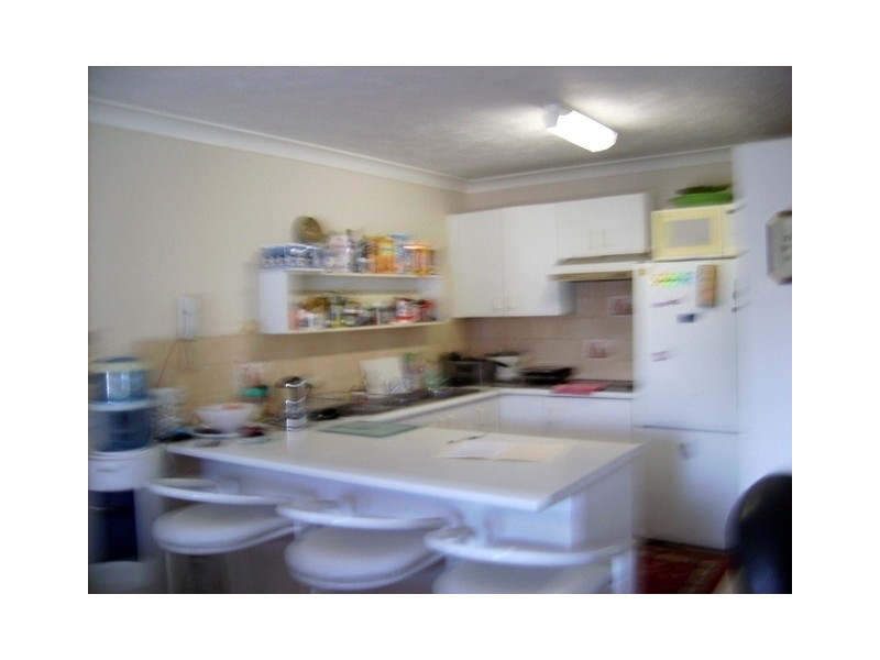 5 Brett Avenue, Labrador QLD 4215