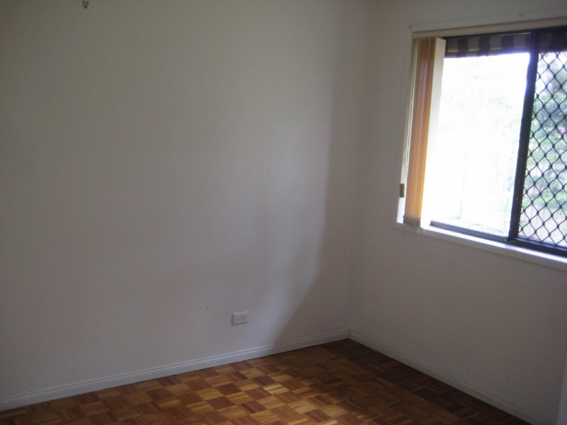 9/11 Hoya Court, Labrador QLD 4215