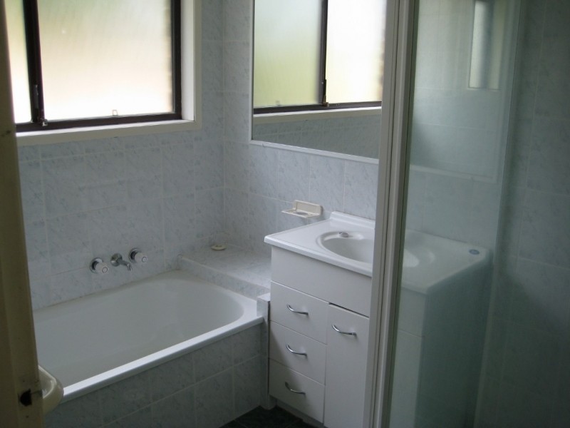 9/11 Hoya Court, Labrador QLD 4215