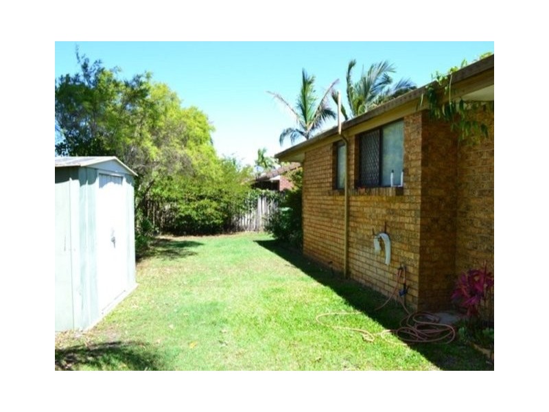 8/11 Hoya Court, Labrador QLD 4215