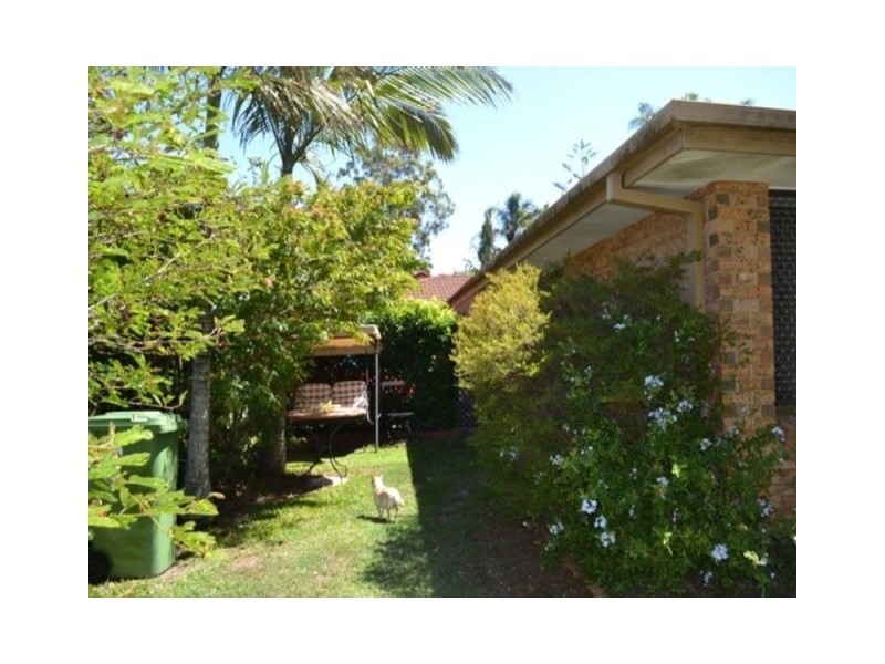 8/11 Hoya Court, Labrador QLD 4215