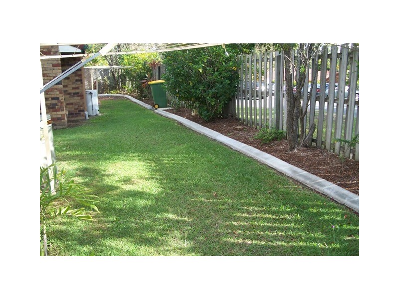 51 Olsen Avenue, Labrador QLD 4215