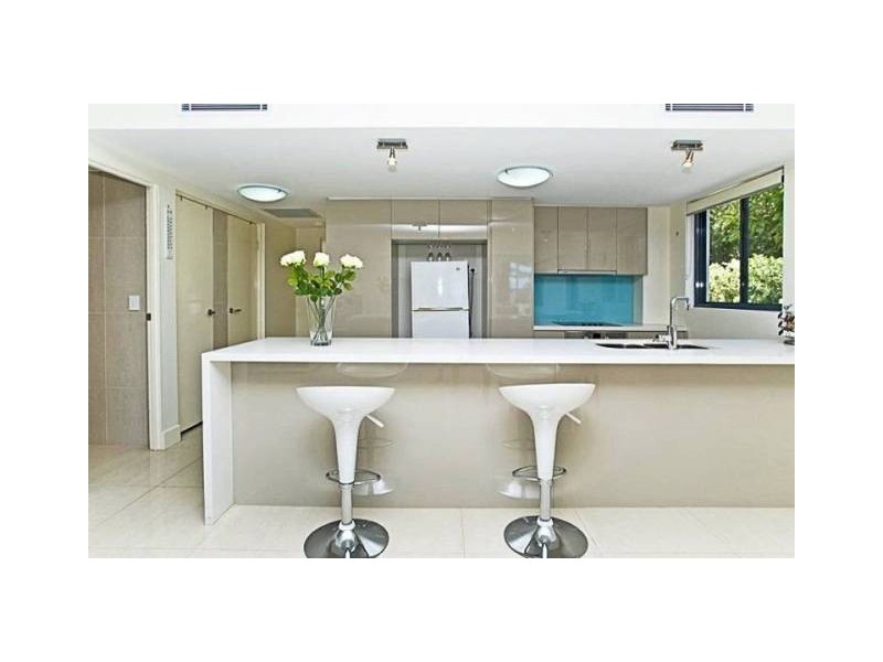 508 Marine Parade, Biggera Waters QLD 4216