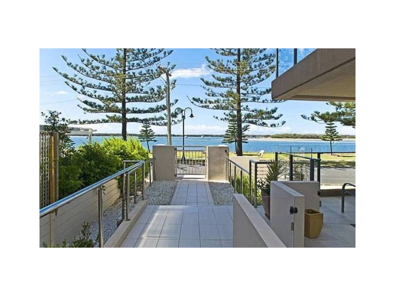 508 Marine Parade, Biggera Waters QLD 4216