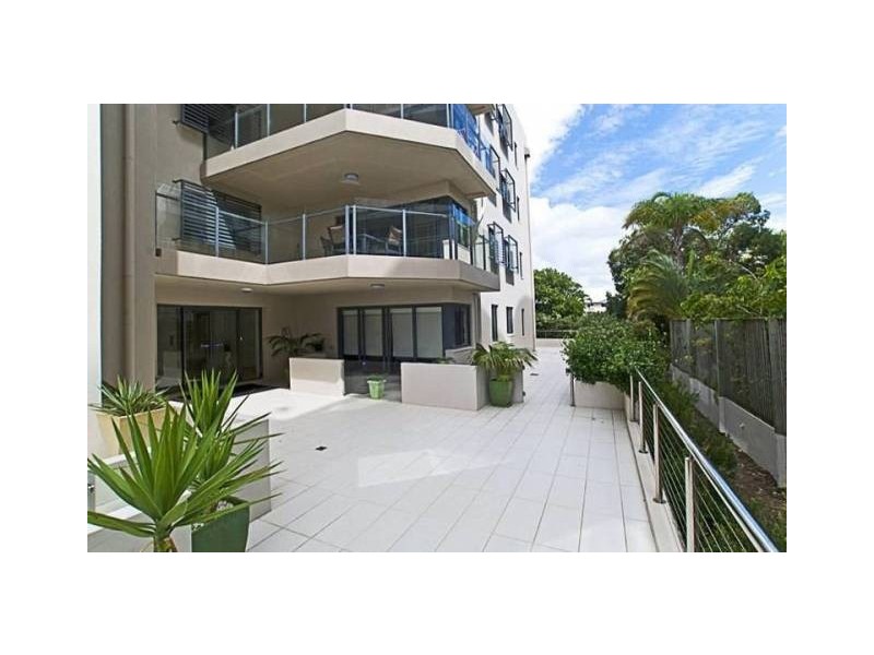 508 Marine Parade, Biggera Waters QLD 4216