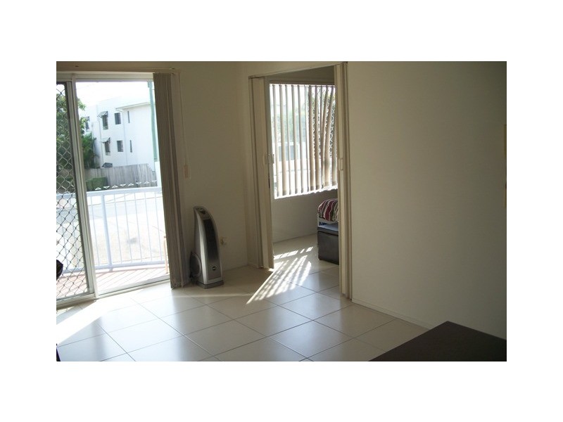 18 Lloyd Street, Southport QLD 4215