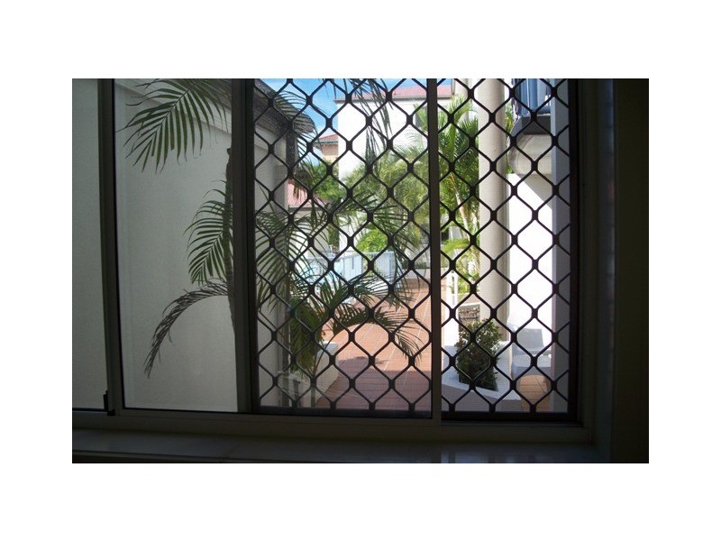 18 Lloyd Street, Southport QLD 4215