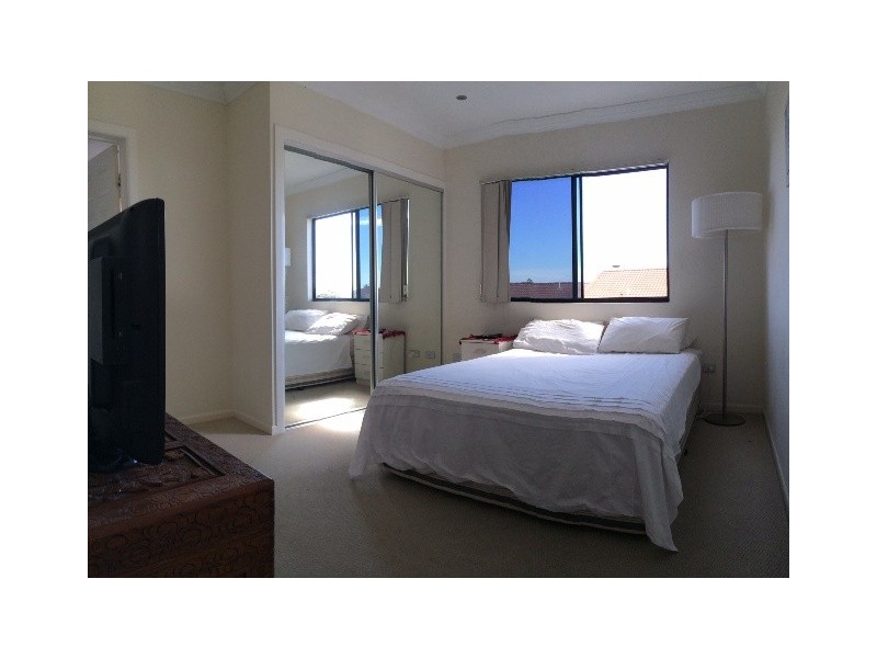 14-16 Little Norman Street, Southport QLD 4215