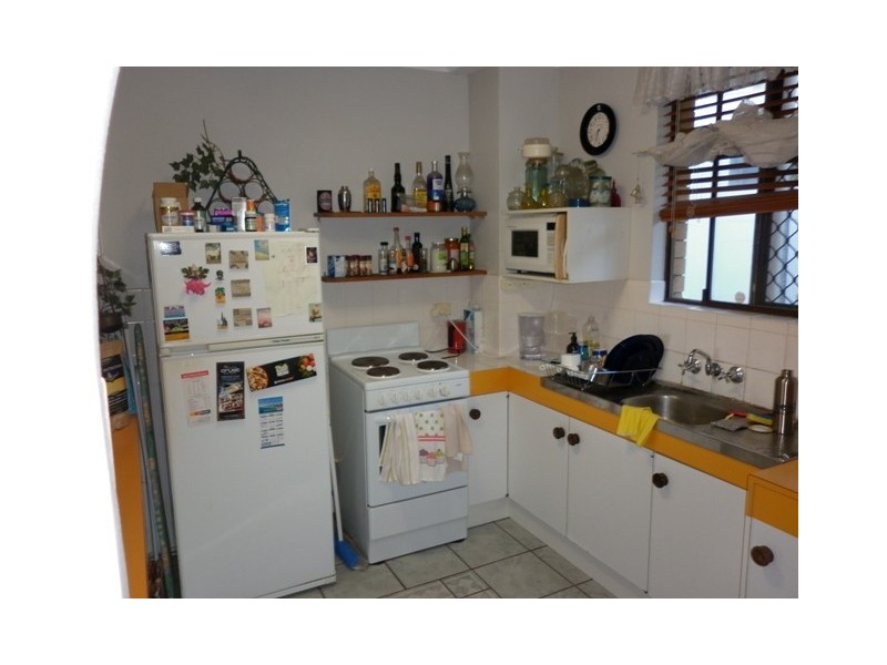 29 Oak Avenue, Surfers Paradise QLD 4217