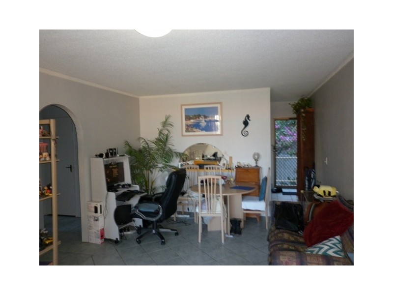 29 Oak Avenue, Surfers Paradise QLD 4217