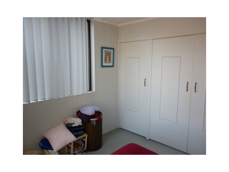 29 Oak Avenue, Surfers Paradise QLD 4217