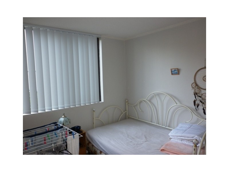 29 Oak Avenue, Surfers Paradise QLD 4217