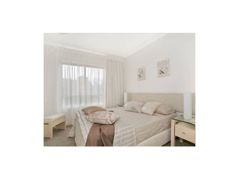 77 Brighton Street, Biggera Waters QLD 4216