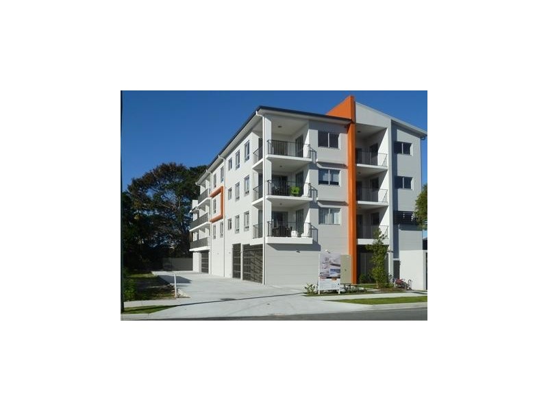 77 Brighton Street, Biggera Waters QLD 4216