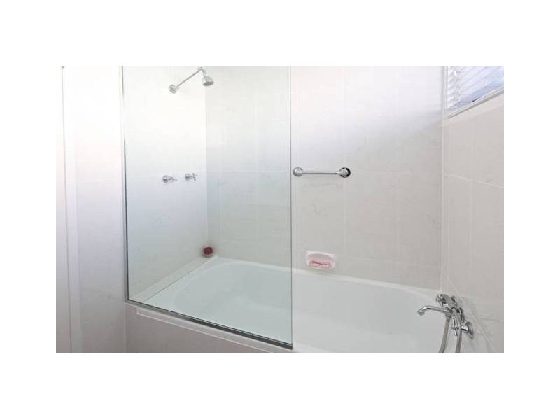 548 Marine Parade, Biggera Waters QLD 4216