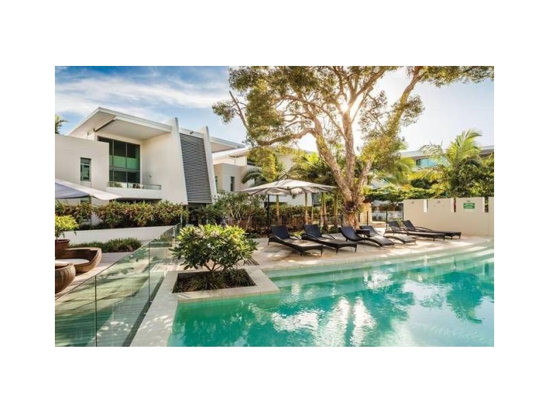 20-28 Bayview Street, Runaway Bay QLD 4216