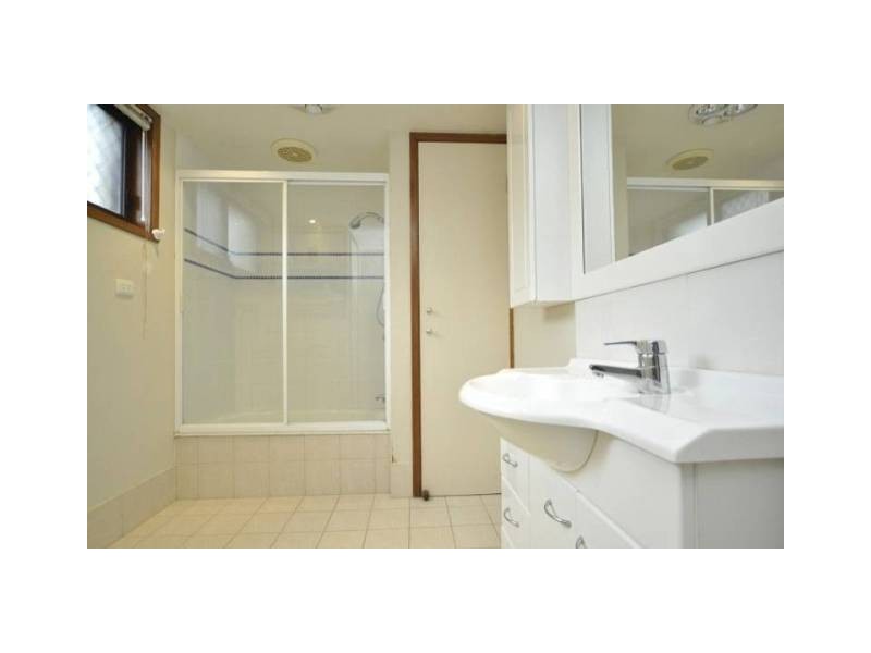 168 Frank Street, Labrador QLD 4215