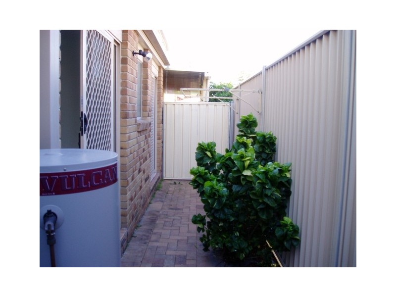 152 Frank Street, Labrador QLD 4215