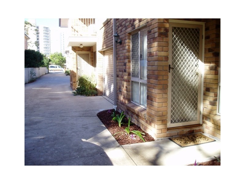 152 Frank Street, Labrador QLD 4215