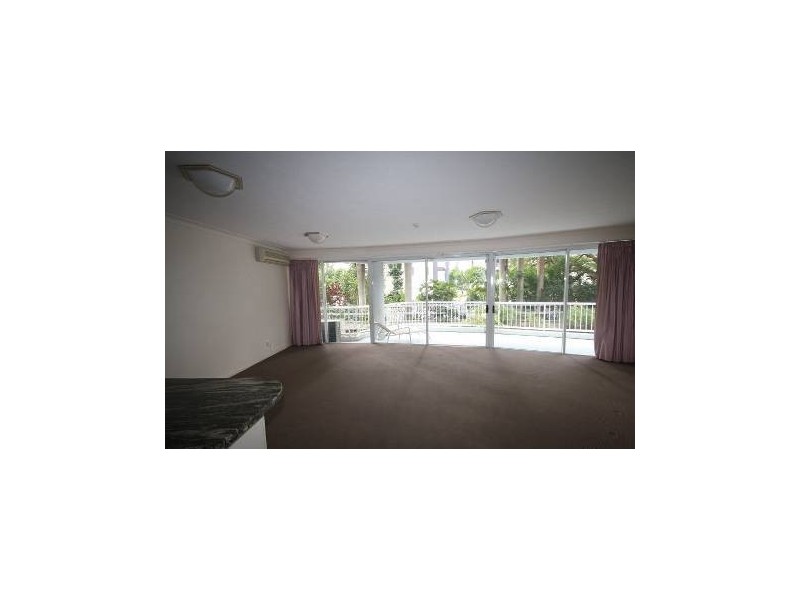 19 Riverview Parade, Surfers Paradise QLD 4217
