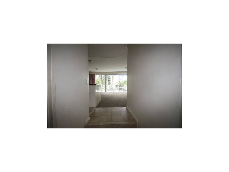 19 Riverview Parade, Surfers Paradise QLD 4217