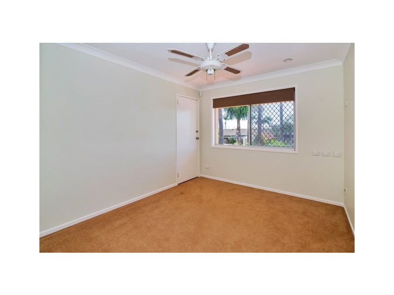 8 Dobell Avenue, Paradise Point QLD 4216