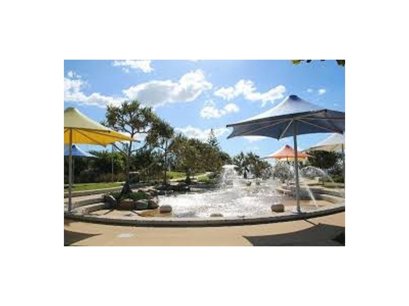 24 Little Norman Street, Southport QLD 4215