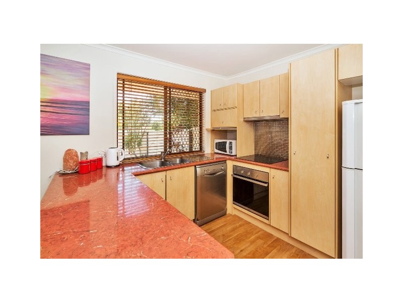 1/92 Botanical Drive, Labrador QLD 4215