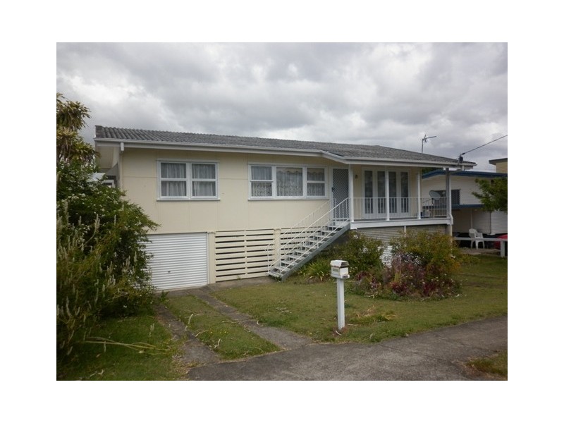 12 Horder Avenue, Labrador QLD 4215