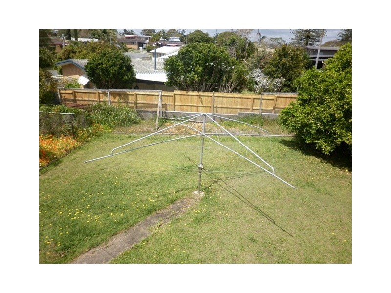12 Horder Avenue, Labrador QLD 4215