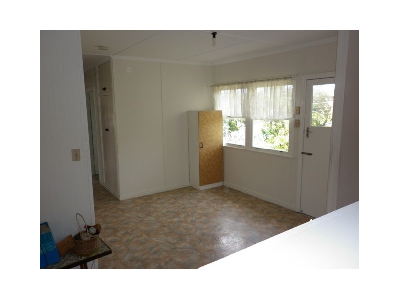 12 Horder Avenue, Labrador QLD 4215