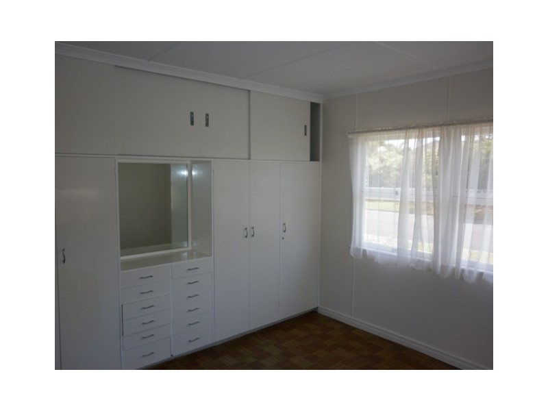 12 Horder Avenue, Labrador QLD 4215